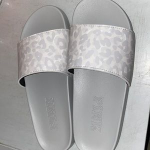 Gray cheetah print PINK slides